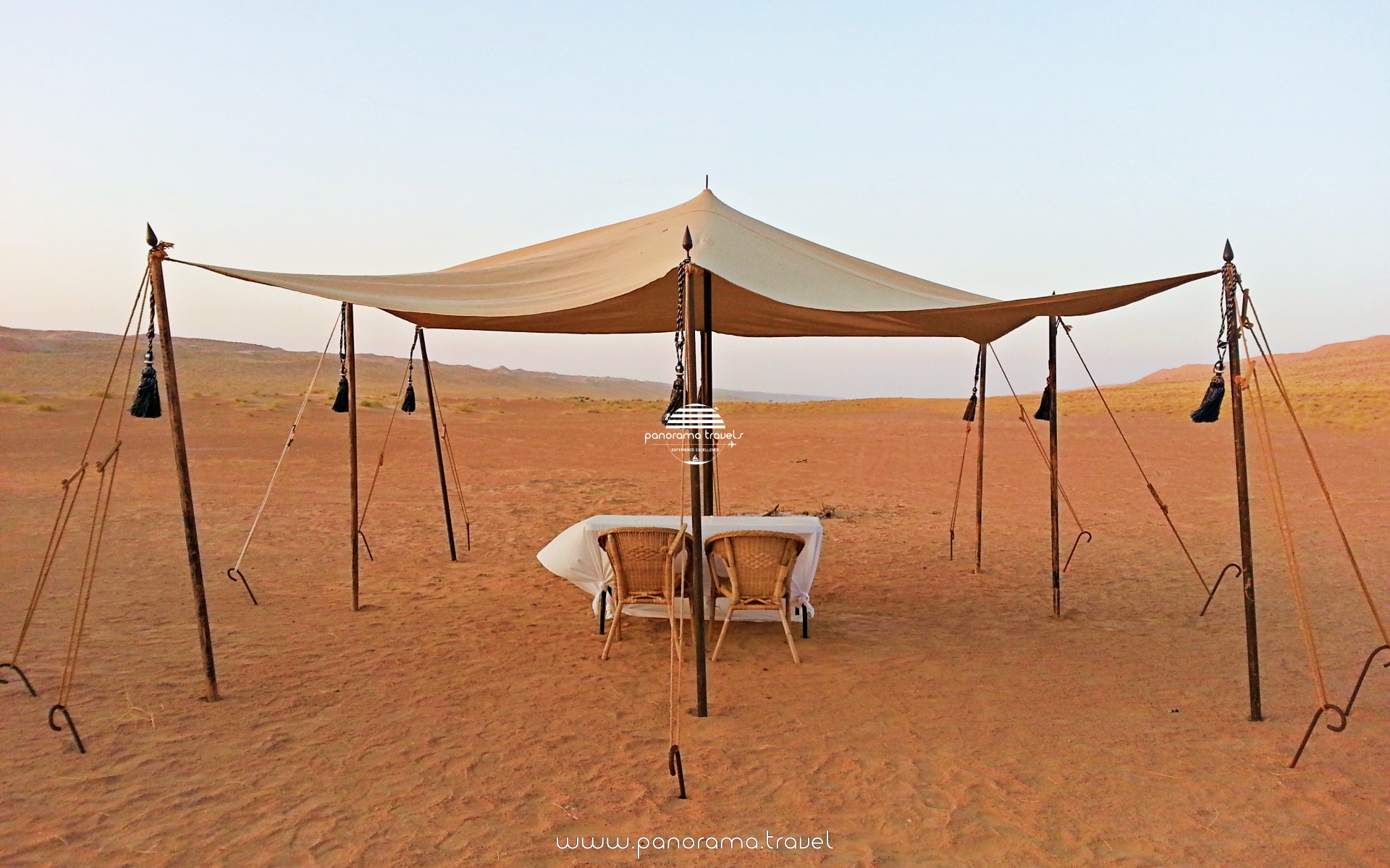 PRIVATE OMAN LUXURY CAMPING