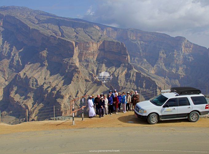 Oman's Grandest Canyon Tour