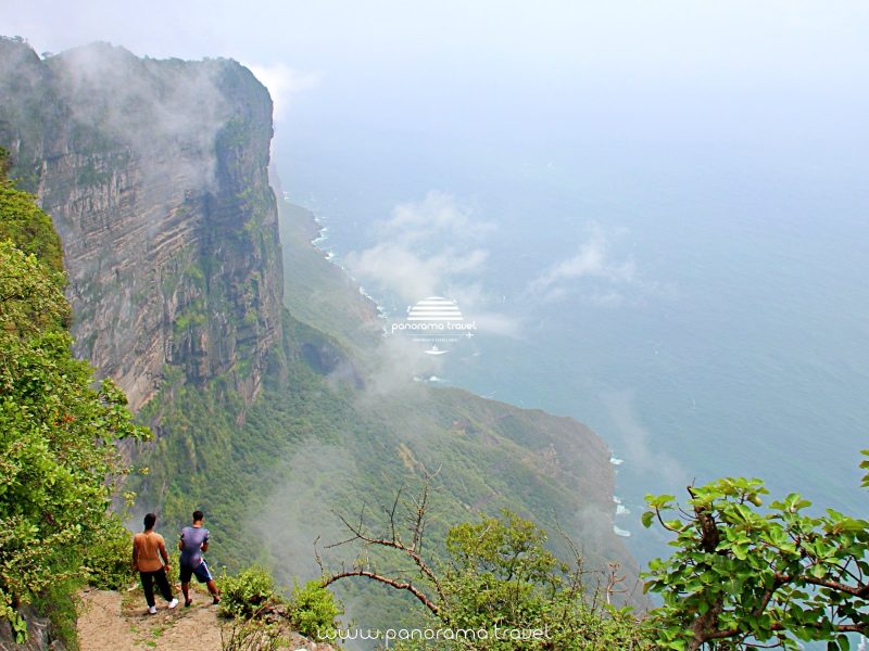 DISCOVER THE SECRETS OF THE MOON MOUNTAIN